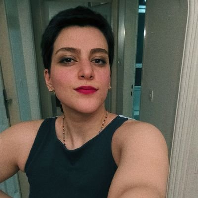 shahtootam's profile picture. بزن، پا بزن، پا به تخت واژگون.