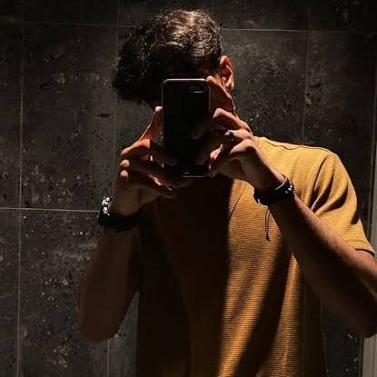 c__r_m's profile picture. ©️...®️...〽️eena  🥰

....मीणा...🙋‍♂️