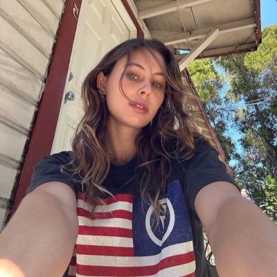 Amberlonn0147's profile picture. Easy going Simple lady with no hates would love to meet new friends and catch up something fun with 🍿🦋🍿 🦋31🦋