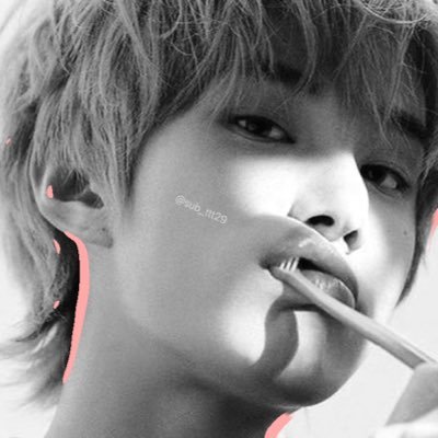 sub_ttt29's profile picture. sτατυs:: คืนนั้น คืนไหน ไก่แพ้วัว คืนและวันอันน่ากลัว วัวแพ้ไก่ 🫶🏻 |||🕊️#𝑳𝑰𝑻𝑻𝑳𝑬𝒀𝑶𝑼𝑵𝑮𝑶𝑳𝑫