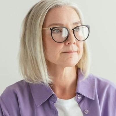 euny65459's profile picture. Mrs Eun Young