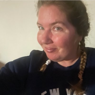 MaureenMOMalley's profile picture. YouShouldAlwaysBeTrueToYourselfForever&EverNoMatterWhatMayLieAheadOfUsFromHereOnOutInGoodAndBadTimesThroughThick&ThinUps&Downs