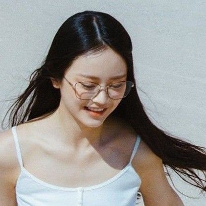 hanniieya's profile picture. あそぼ! 𝟐𝐎𝐎𝟒 ˚₊‧꒰ა 𝒔𝒖𝒏𝒔𝒉𝒊𝒏𝒆 𝒎𝒊𝒙𝒆𝒅 𝒘𝒊𝒕𝒉 𝒂 𝒍𝒊𝒕𝒕𝒍𝒆 𝒅𝒂𝒚𝒅𝒓𝒆𝒂𝒎 ໒꒱ ‧₊˚