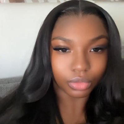 17estherr_'s profile picture. ✌🏾