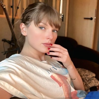 KATS6YE's profile picture. GRAMMY NOMINATED GIRL GROUP