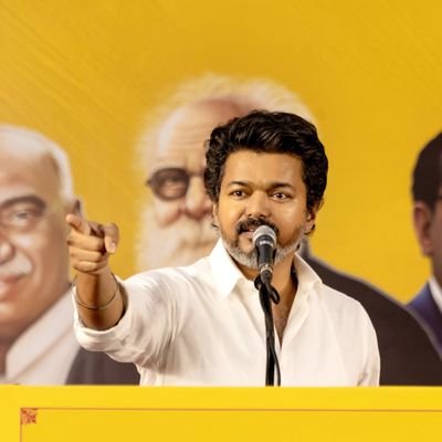 Sharankanth's profile picture. பிறப்பொக்கும் எல்லா உயிர்க்கும்                 
         SDE ✨
Eyes on the Stars; Feet on the Ground🎢 #TVK❤️💛