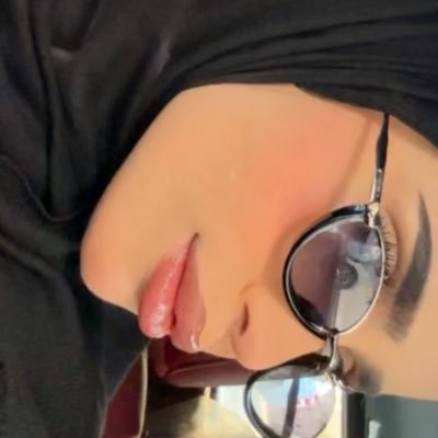 A_x_98_'s profile picture. " يوميات كهل صغير السن "