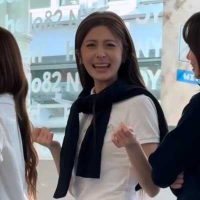 Mntchcshn's profile picture. FAN ACCOUNT