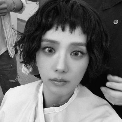 httpsgweny's profile picture. yap about girls and stuff