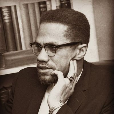 GIANKANA_'s profile picture. 你必须学会​​看清别人的本来面目，而不是你希望他们成为的样子。
@fcbarcelona ❤️💙