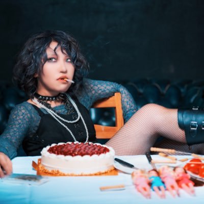 natsuo_Bubby's profile picture. 基本的にかなりクソ　眉無し　 Bassist & composer ｜ the FꓤAIL @the_FRAIL_ ｜ Venus @Venus_itsw ex.BabBubble @babbubble_