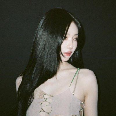 ninningg's profile picture. Serenely surrounded by angelic youth beneath the starlight as a goddess maknae, known as dearest 𝐍𝐢𝐧𝐠𝐧𝐢𝐧𝐠.