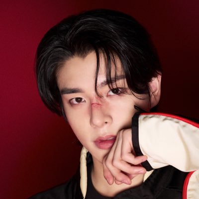 winter_ggukie's profile picture. future's gonna be okay. 💜🗝️💎| '02 liner