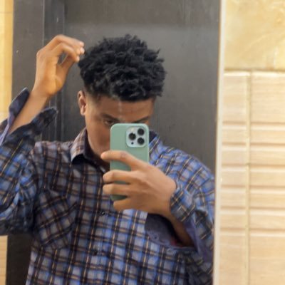 FemiMichaell's profile picture. God above all 🙏🏾 | An Introvert | Gamer | Man City & Barça