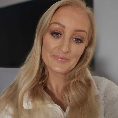 AnnieHarte21's profile picture. 𝙄 𝙖𝙢 𝙖 𝙝𝙪𝙜𝙚 𝙇𝙁𝘾 𝙛𝙖𝙣 ❤ 𝙅𝙁𝙏97 ❤ 𝙉𝙊 𝘿𝙈'𝙨, 𝙄 𝙬𝙤𝙣'𝙩 𝙧𝙚𝙥𝙡𝙮 🚫 #𝙗𝙚𝙠𝙞𝙣𝙙😊