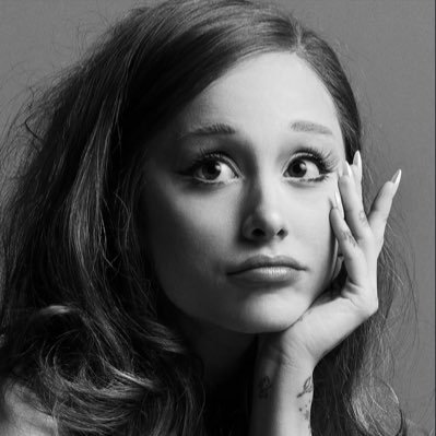 janelscutie's profile picture. album 4 track 7 ✨