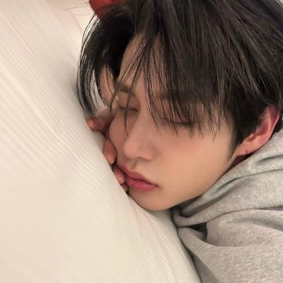 be0minie's profile picture. fanartist 🥭🍓 | #귭맄 #쭝탤