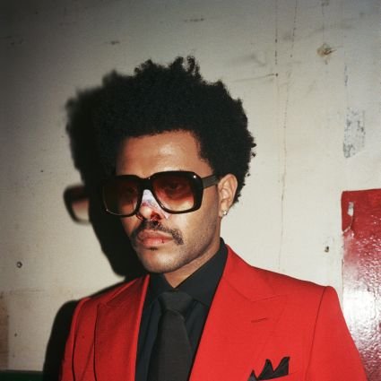 dustbullets's profile picture. Or tell me, does he know where your heart lies?