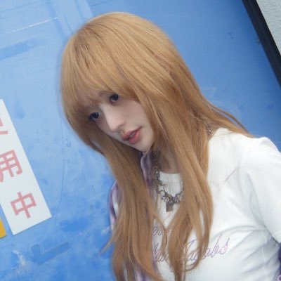 illitfofas's profile picture. being cute doesn’t define who i am