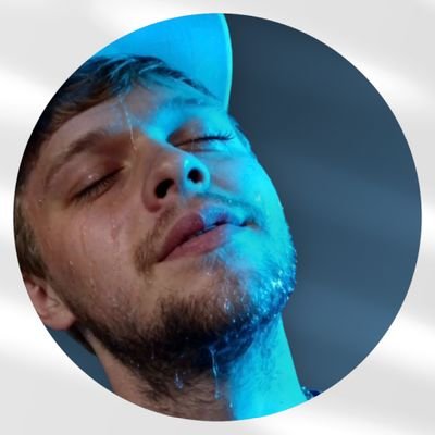 Mr_Wyn23's profile picture. I'm gay. 
Interested in men. 
NO UNDER 18🔞
,NO WOMEN. 
Please don't contact me if you don't approve.
Telegram: https://t.co/Z6MSpcVHR7
Snapchat: bold1944