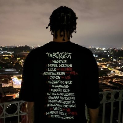 lezinlmc's profile picture. ⚡️#one