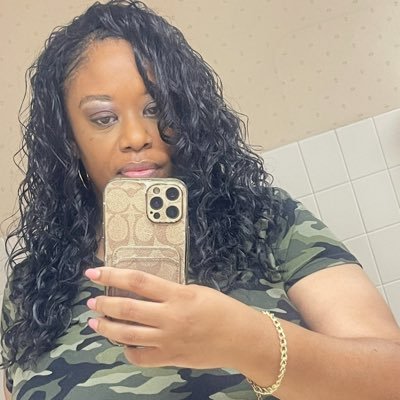 ChanelWuTang's profile picture. I will never have a fat ass and flat stomach so don’t waste my time or yours 👐🏾 Wu Tang Forever 👐🏾 Protect Black Women 40+Twitter ♑️