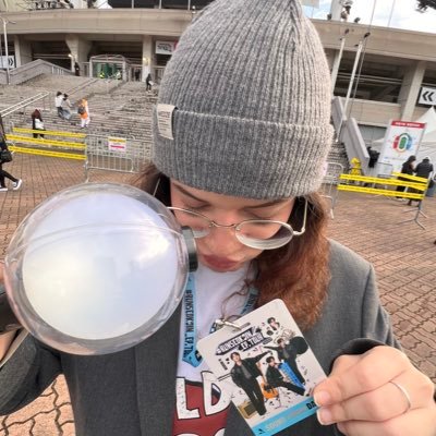 tearcist's profile picture. in this serotonyeondan shit for life