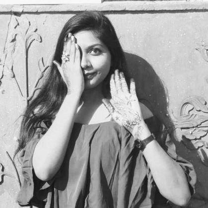 Rashika1209's profile picture. My silence speaks Hindi, English, and “tu rehne de.” | flowers on 12.09