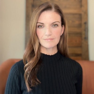 AmyPennza's profile picture. USA Today Bestselling author of fantasy romance