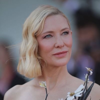 dreamingofcate's profile picture. flung out of space