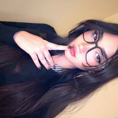 goddessevehere's profile picture. greedy princess ♡ @cutesiemiu