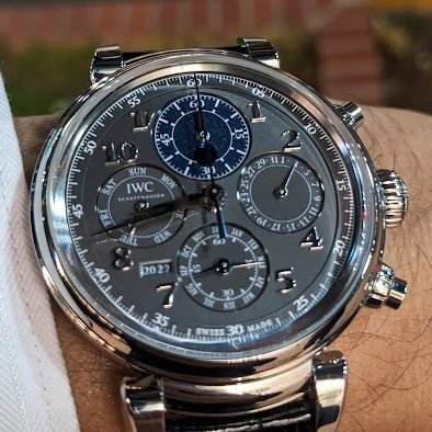 BlueSky275's profile picture. 時計沼にハマってしまいました