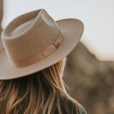 Letters4theLord's profile picture. Author 13 books. Reader. Picture taker. ✝️. Writer. Cancer Survivor.
 Prison Ministry. Chihuahua mom. 

https://t.co/ajdrw4mccK