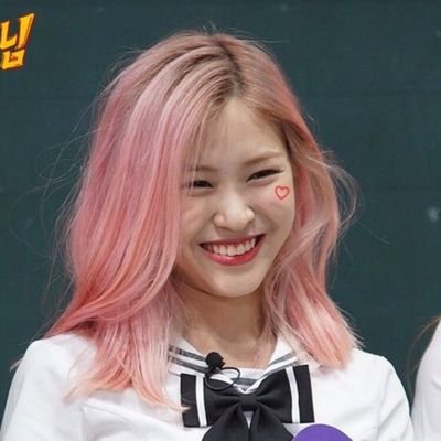 ryuaces's profile picture. watching lalaloopsy with haerin and ryujin