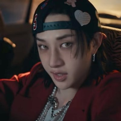 minchanzuda's profile picture. felix’s girlfriend.