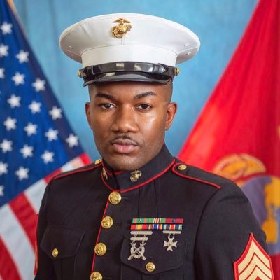 alphansoellis's profile picture. what doesn’t kill you…