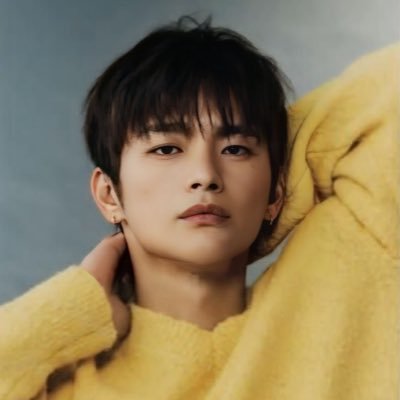___seoinguk's profile picture. ENG/한. 21+. NSFW. 스토리제이/AER뮤직의 가수 겸 배우. ©RUFF D DIVE. CEO and Co-founder of @THEMNTGMRY. 0814♡@jin_ah__nana.