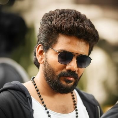 SaleemArsath's profile picture. Always thalapathy ❤️kavin 

Virat❤️MSD