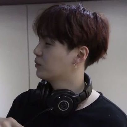 yoongilishh's profile picture. 21. siempre llorandole a algun coreano