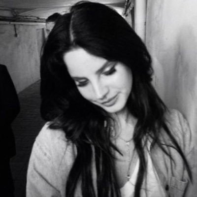 starshapedgin's profile picture. ⋆˚𝜗𝜚˚⋆ she/her — multifandom!