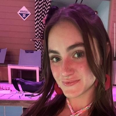 Kenzie_kat17372's profile picture. 