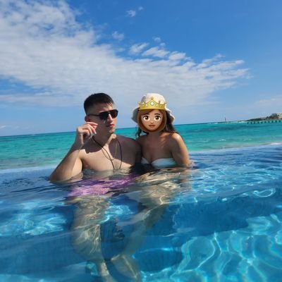 C354R23's profile picture. No fronteras, no banderas, no a la autoridad.
No pobreza, no riqueza, no desigualdad.
El que es revolucionario puede morir donde quiera
https://t.co/H6a9p1Q9Xw