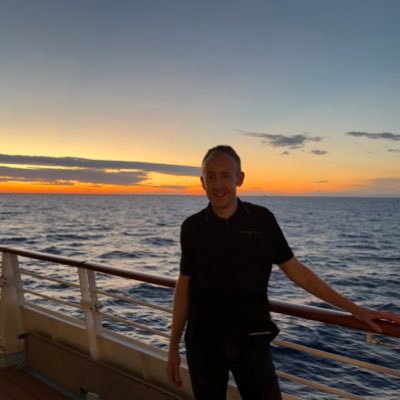 Steve_Bee21's profile picture. Town fan since ‘91. Watched us in all 4 leagues, owner of the T shirt #htafc #nyc #yorkshire 🎧 ⚽️ 🤘🏻🍺 🗽🐝 ♠️🪖🦅🇬🇧