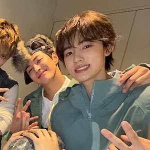 little_hybeboy's profile picture. ร้อยคนทักรักคอติส🫶🏻my twins09z💖#KEONHO #SEONGHYEON HYBE STAN @BTS_twt//@pledis_17//@TXT_members//@cortis_bighit//@ENHYPEN_members