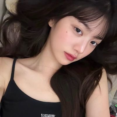 omeycz's profile picture. 