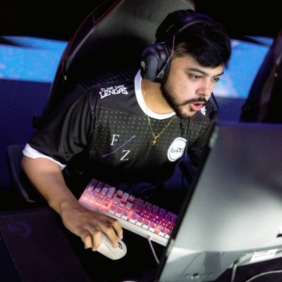 randal_lol1's profile picture. Lucas  |  21 anos 
jg 
My mind is my biggest obstacle