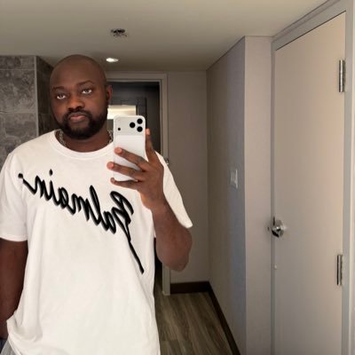 tundebillions's profile picture. Busy. 🙏🏾