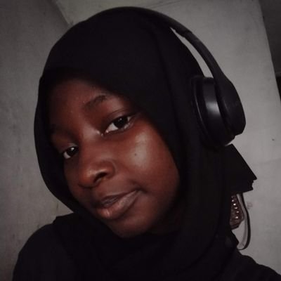 bushthebushhh's profile picture. 1%🦥