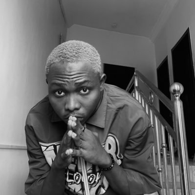 the_sam_uel's profile picture. Product Designer who excels at designing awesome customer experience | Web3 Designer | Framer Partner