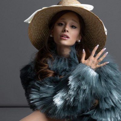 castawayftswift's profile picture. i love music & Im ready for 2026,